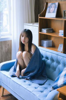 姬小满裸妆图片